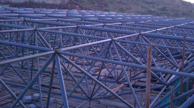 益阳概述网架加工中对钢材的质量的过细恳求